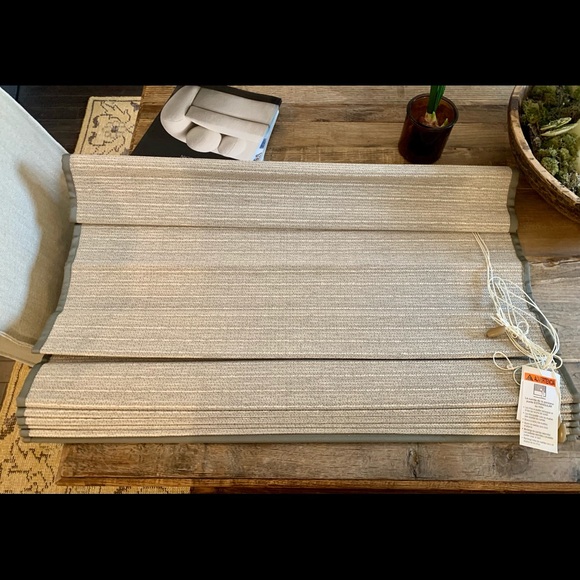 Woven Shade - Picture 1 of 4